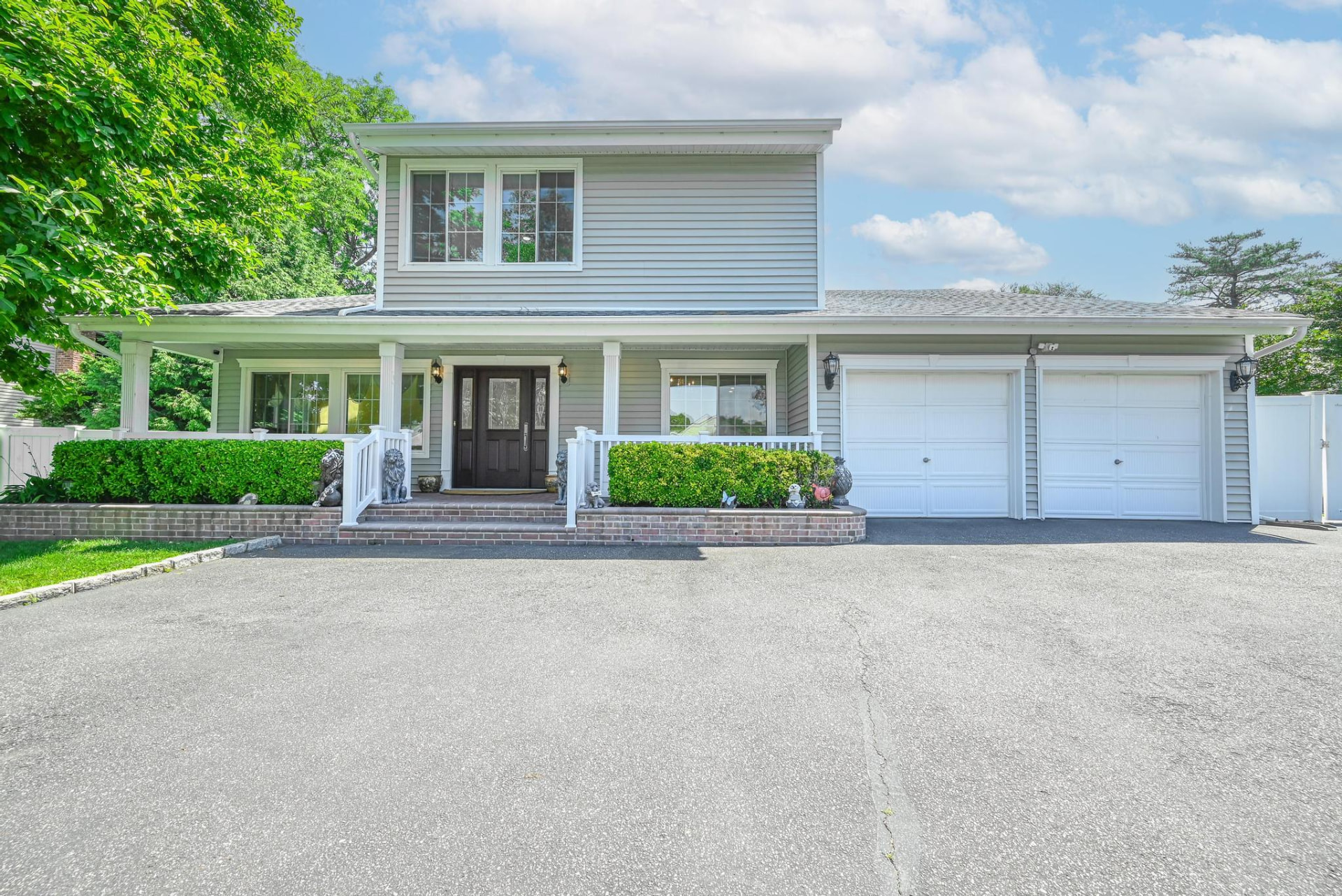 239 Walnut Road, Glen Cove, NY — home sold by Andrew Ragusa